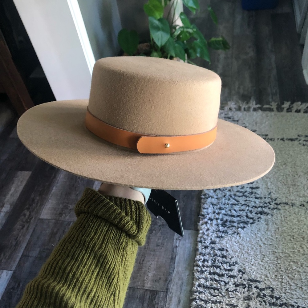 Gigi Pip Dahlia Boater Hat